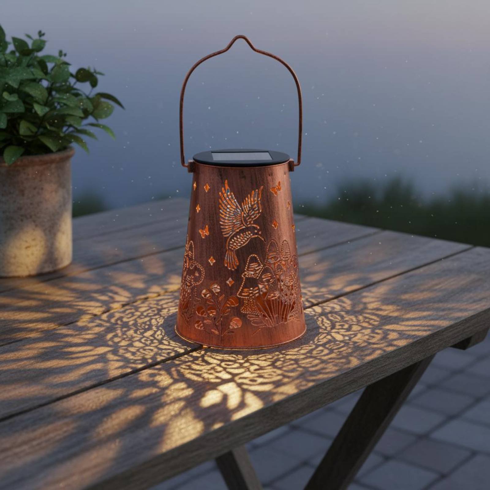 Floral Garden Lantern Pattern  - Outdoor Lighting And Decor recension och pris
