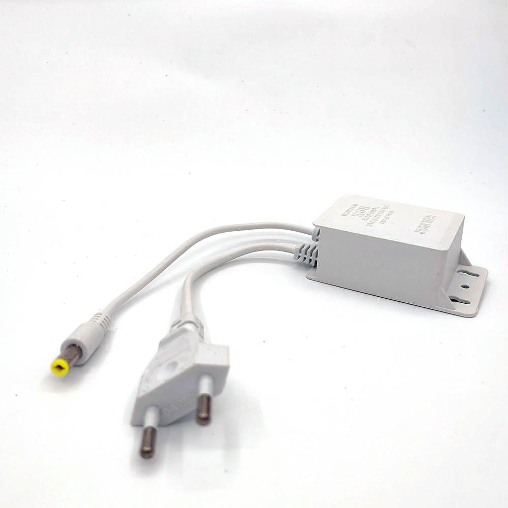 White AC 100-240V Input DC 12V - Outdoor Lighting Socket recension och pris
