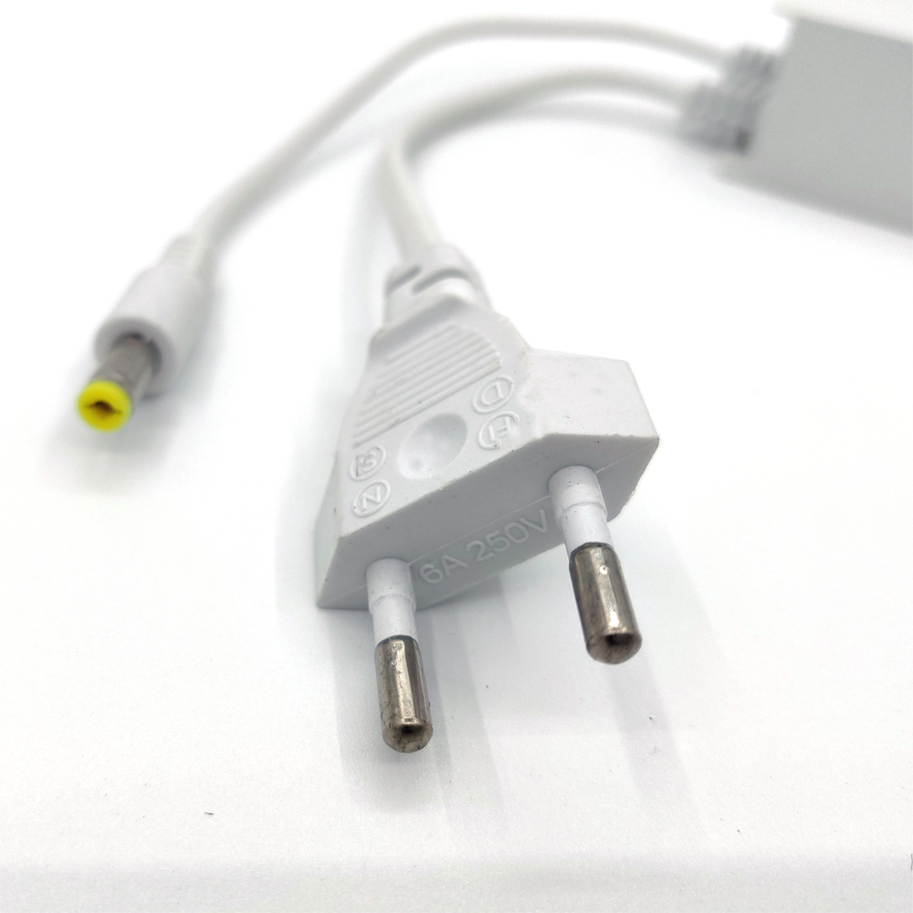 White AC 100-240V Input DC 12V - Outdoor Lighting Socket recension och pris