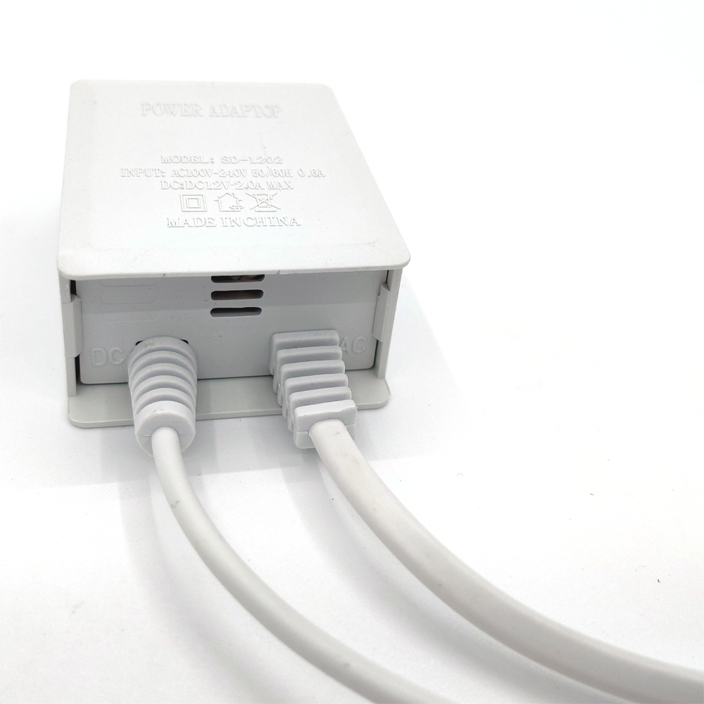 White AC 100-240V Input DC 12V - Outdoor Lighting Socket recension och pris
