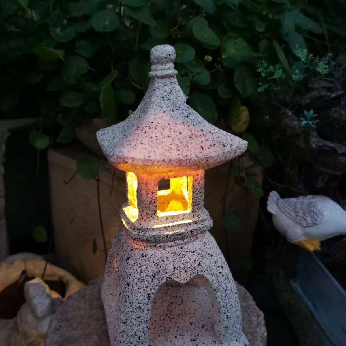 Pagoda Solar Decor Garden Ligh - Outdoor Zen Lighting recension och pris