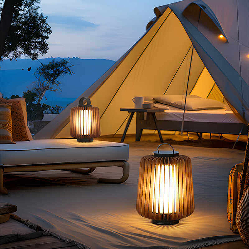 Luminous floor lamp courtyard  - Outdoor Lighting And Decor recension och pris